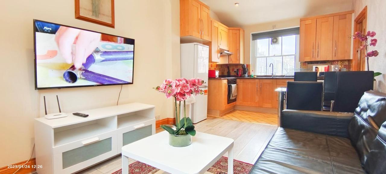 Flat 2, 6 Tauton Mews In Marylebone Appartement Londen Buitenkant foto